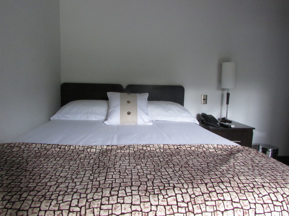 Hotel Calasanz Real เมเดยิน ภายนอก รูปภาพ